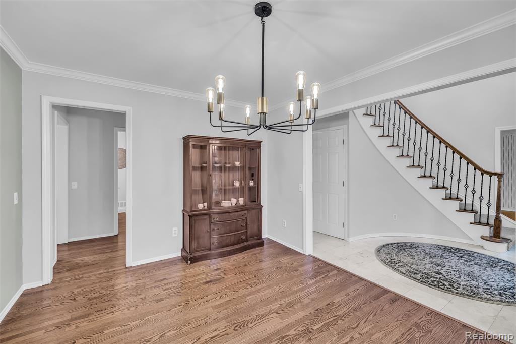 45077 Roundview Drive, Novi, MI — Photo 9