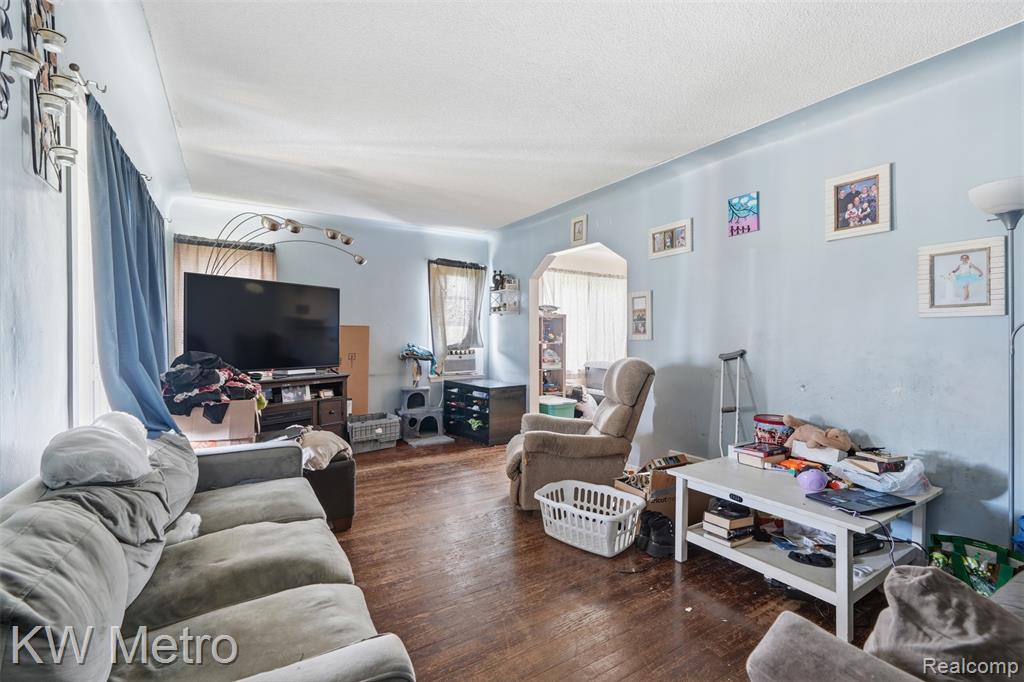 1722 Deering Street, Garden City, MI — Photo 4