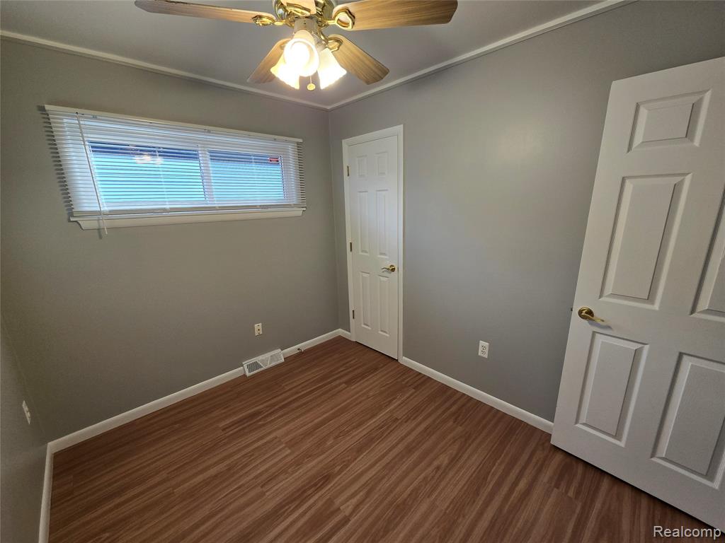4694 Ziegler Street, Dearborn Heights, MI 48125 — Photo 10