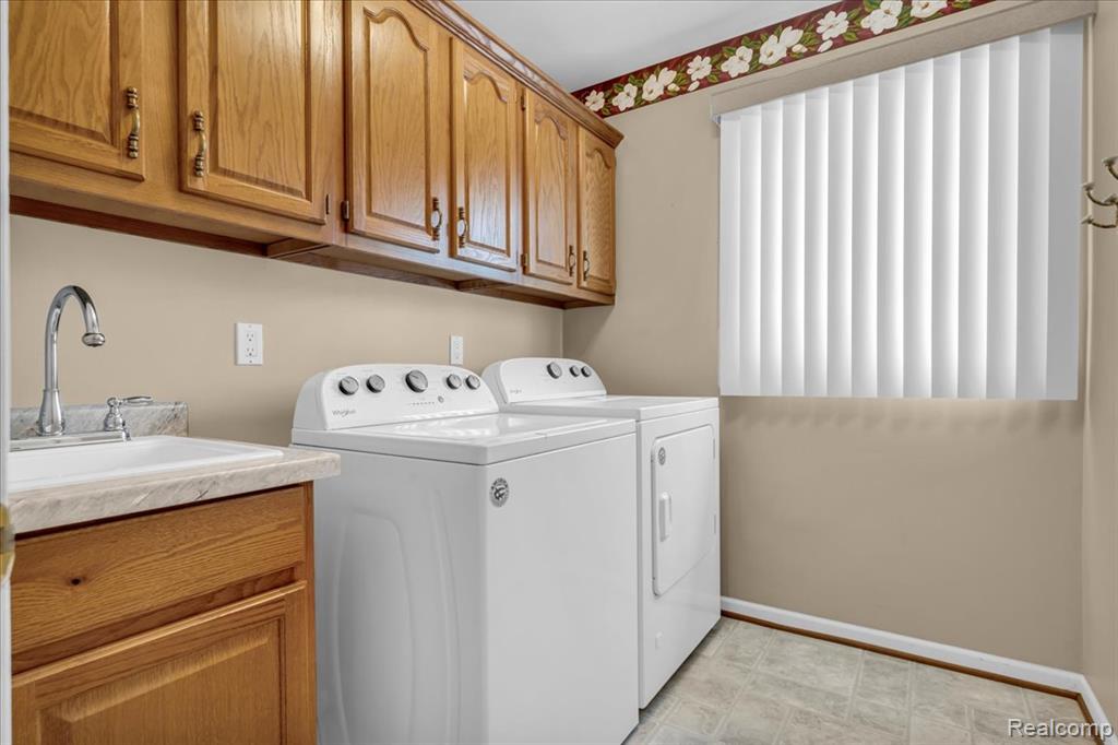 43855 Pinot Noir Drive, Sterling Heights, MI 48314 — Photo 27