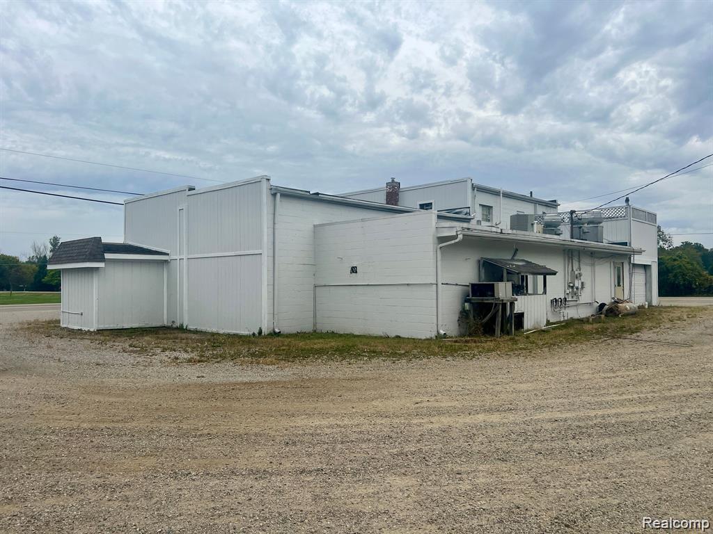 5505 Davison Road, Lapeer, MI 48446 — Photo 8