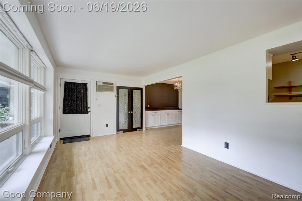 4345 Crooks Road, 4, Royal Oak, MI 48073 — Photo 7