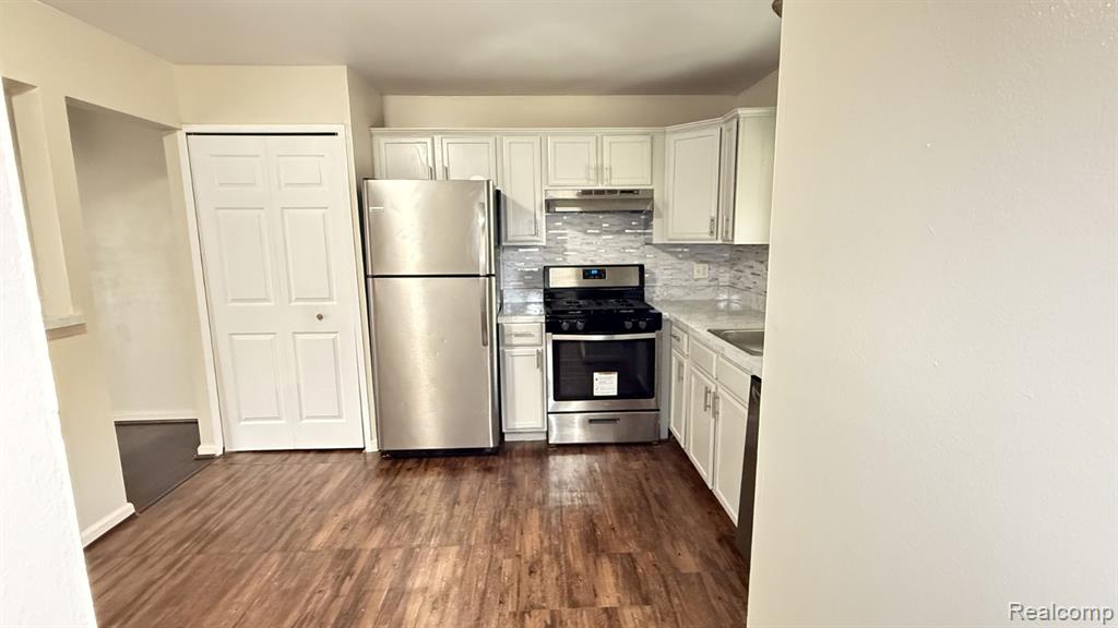 44497 Savery Drive, Canton, MI 48187 — Photo 4