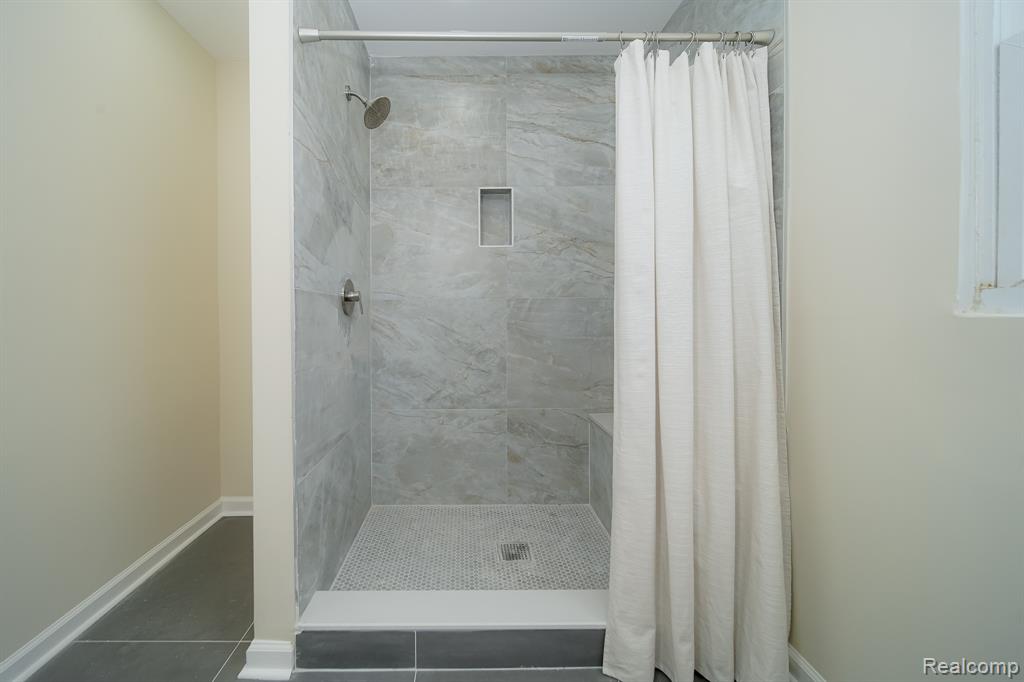 5911 Audubon Road, Detroit, MI 48224 — Photo 35