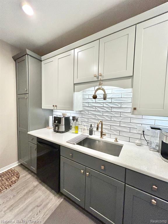 41816 INDEPENDENCE Drive, Novi, MI 48377 — Photo 11