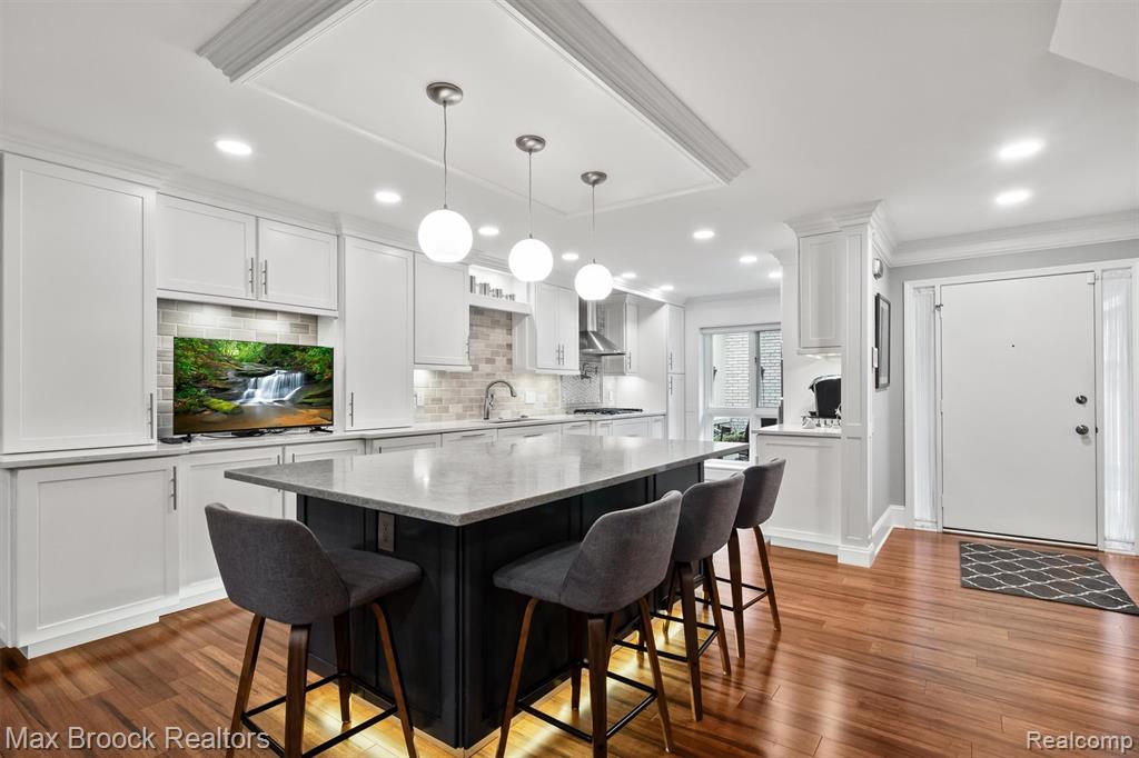 1276 Greenglen Court, Bloomfield Hills, MI 48304 — Photo 9