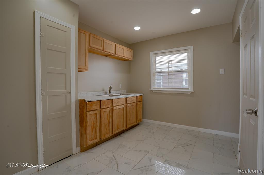 15005 STEEL Street, Detroit, MI 48227 — Photo 7