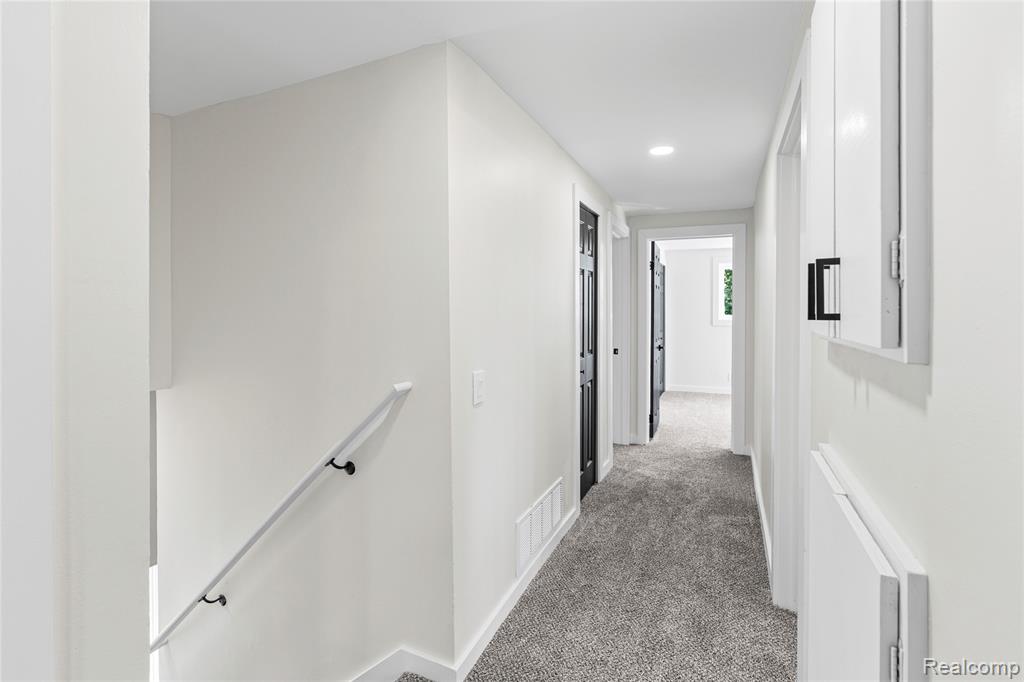 1460 W Silverbell Road, Lake Orion, MI — Photo 52