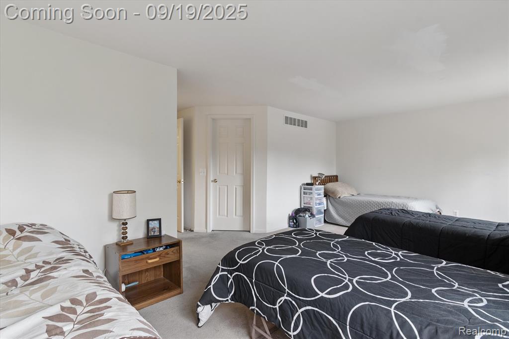 16455 Terrace Village Drive, Taylor, MI 48180 — Photo 12