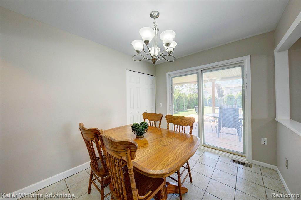 6249 DEERING Street, Garden City, MI — Photo 9