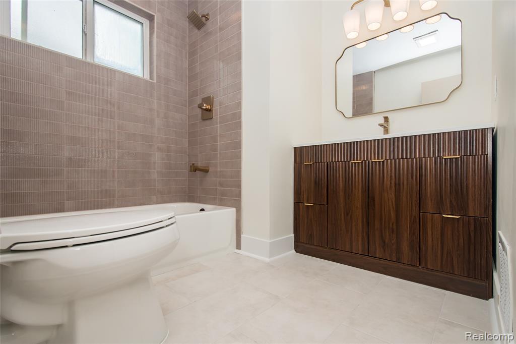 2330 Buckingham Avenue, Berkley, MI 48072 — Photo 22