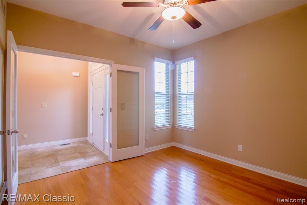 50416 Pinnacle Woods Lane, Macomb, MI 48042 — Photo 10