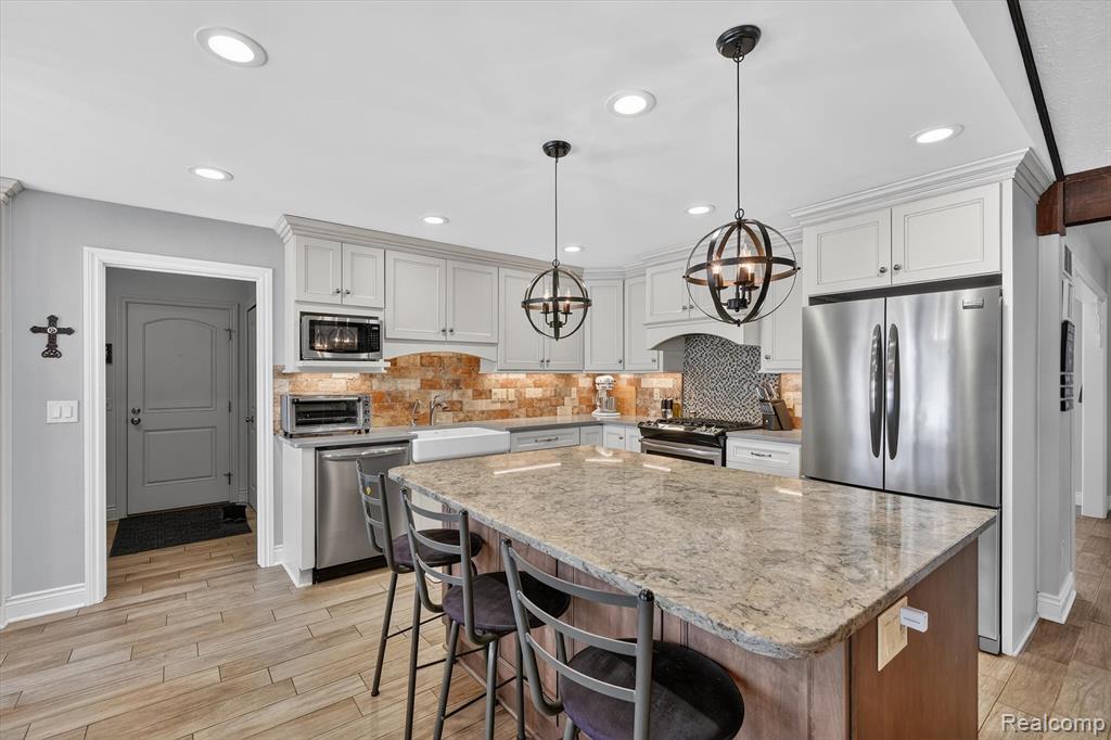 5397 Sutton Place, Grand Blanc, MI 48439 — Photo 12