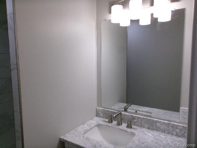 6586 WALDON GLENS, Clarkston, MI — Photo 29