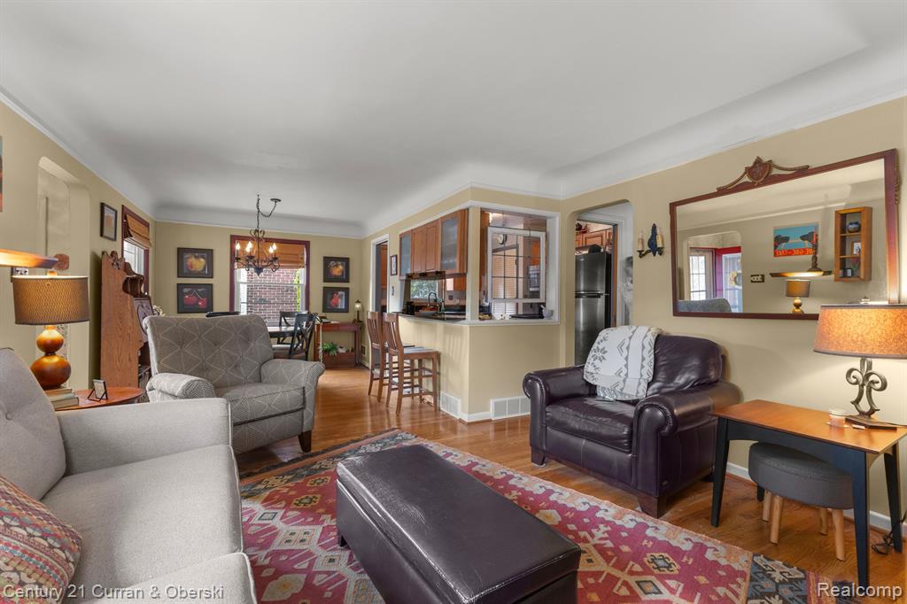 515 N WAVERLY Street, Dearborn, MI 48128 — Photo 8
