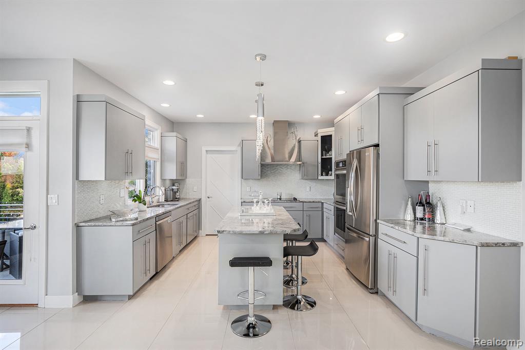 6535 Pond Drive, Washington, MI — Photo 15