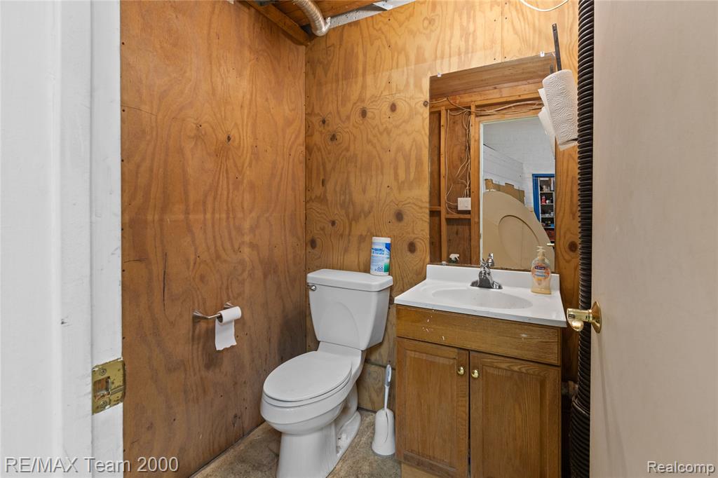 17170 BURGESS, Detroit, MI 48219 — Photo 15