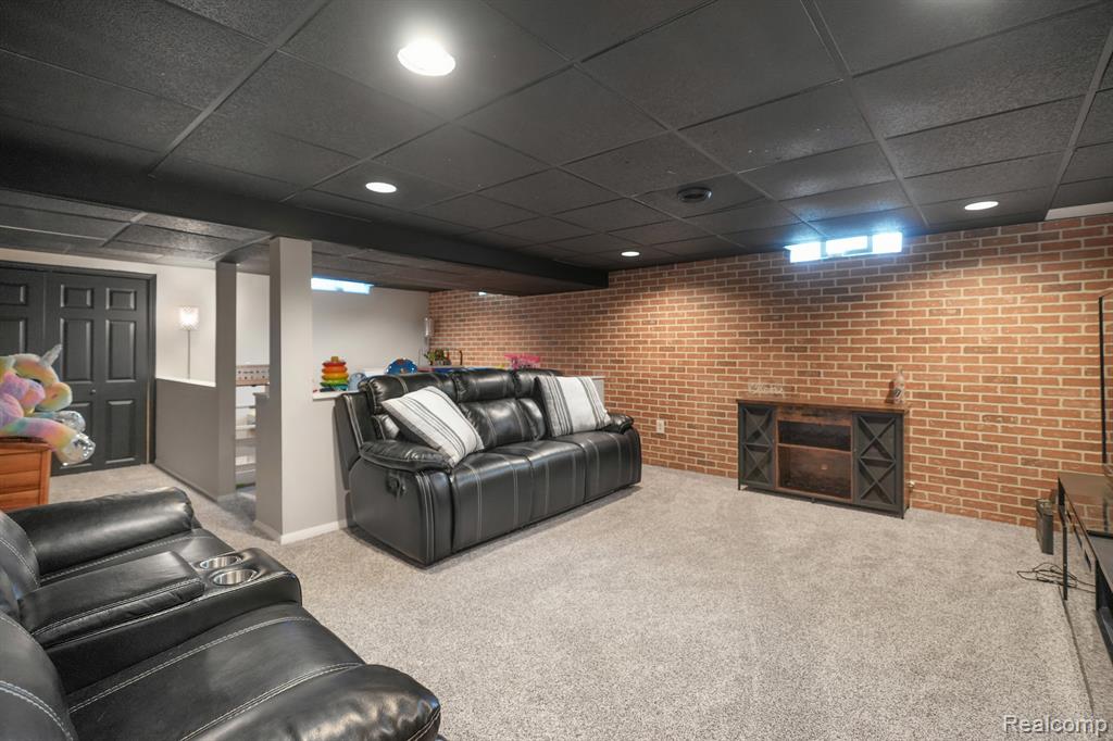 682 Zehnder Drive, Frankenmuth, MI 48734 — Photo 46