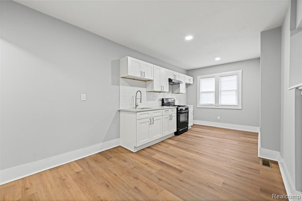 9175 Devonshire Road, Detroit, MI 48224 — Photo 9