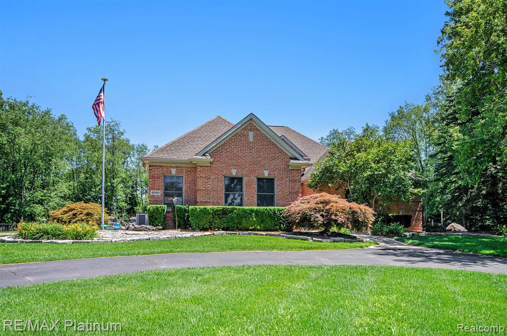4090 ROLLING ACRES DRIVE, Hartland, MI 48353 — Photo 46