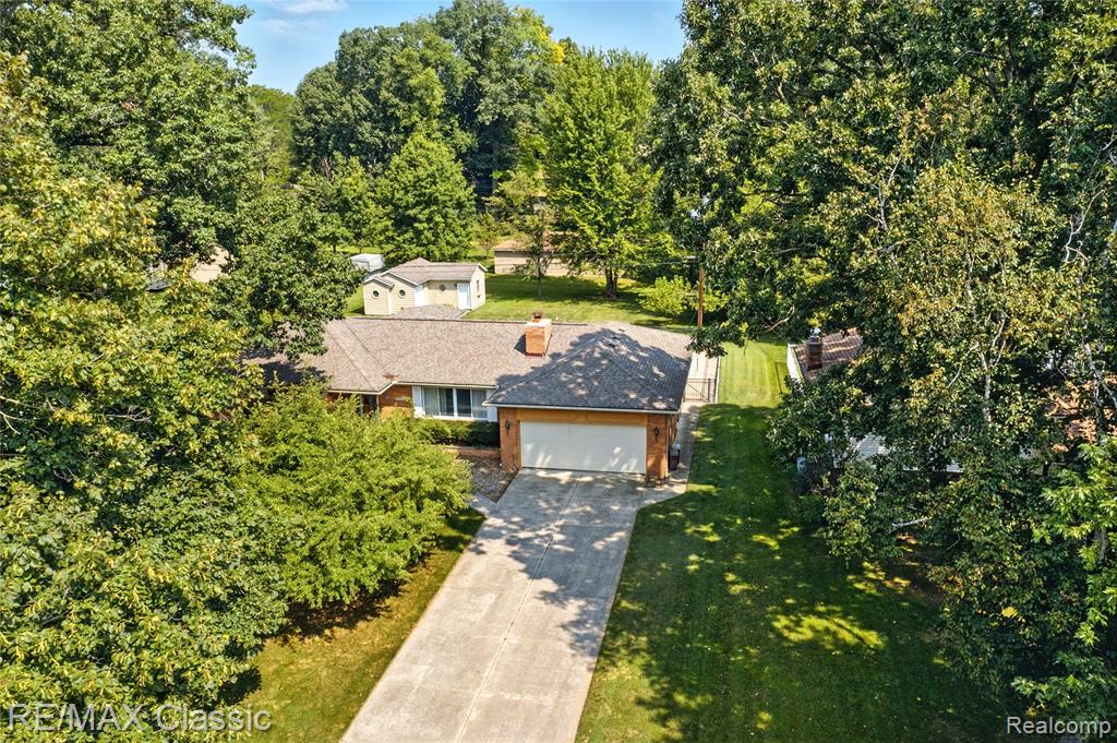 415 Booth Road, Troy, MI 48085 — Photo 46