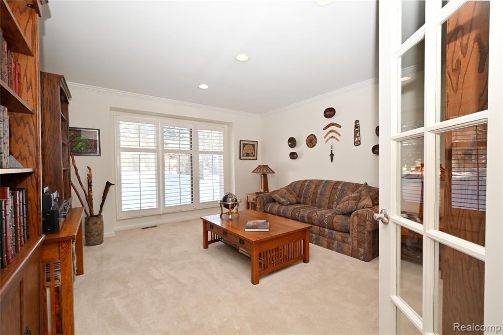 32095 SPRUCE Lane, 50, Beverly Hills, MI 48025 — Photo 17