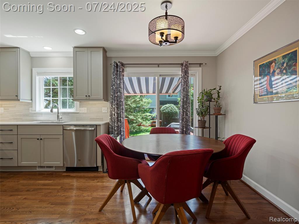 320 James Circle, Royal Oak, MI 48067 — Photo 7