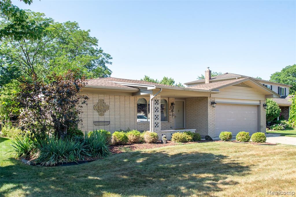 42929 Versailles Road, Canton, MI 48187 — Photo 3