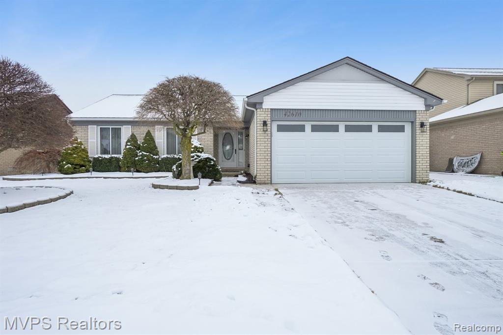 42610 ROYAL Lane, Clinton Twp, MI 48038 — front exterior
