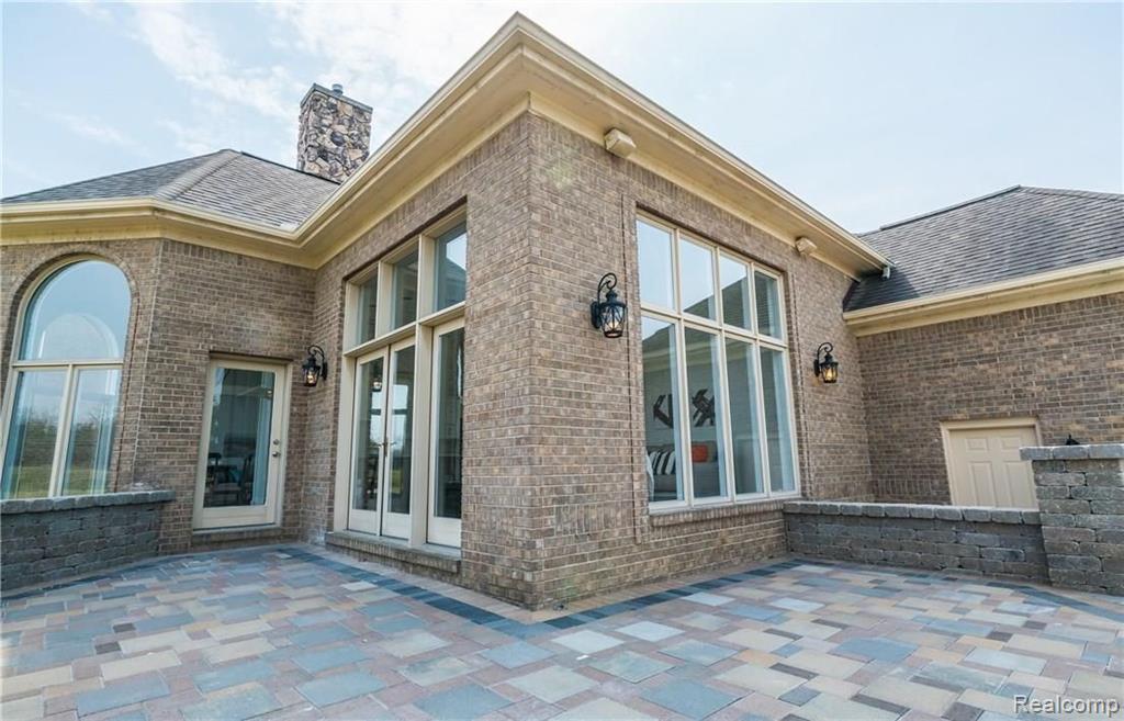 748 Eltham Court, Ann Arbor, MI 48103 — Photo 4