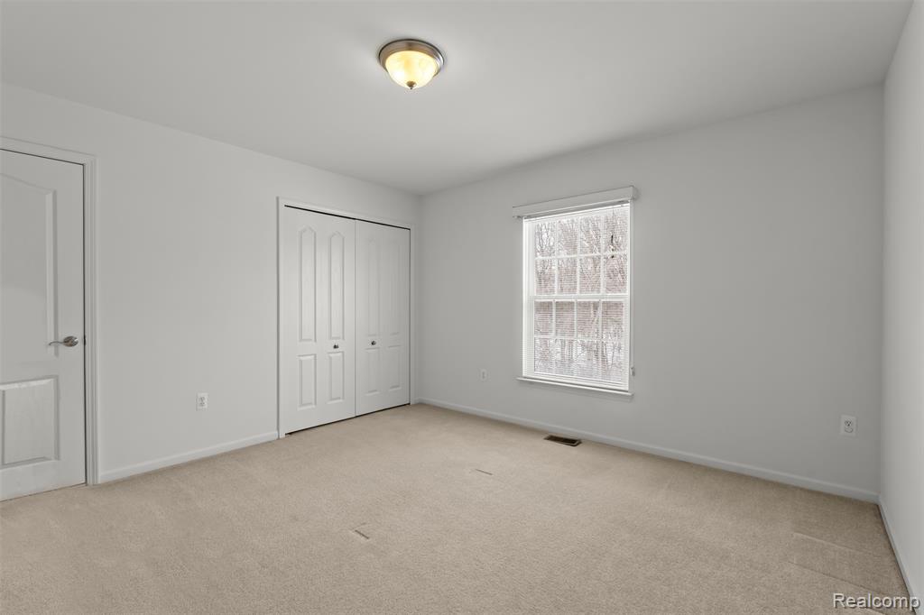 49681 S Glacier, Northville, MI 48168 — Photo 39