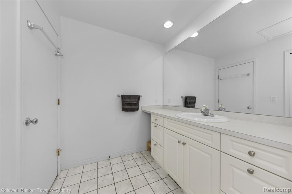 11535 Lancelot Lane, Pinckney, MI 48169 — Photo 57