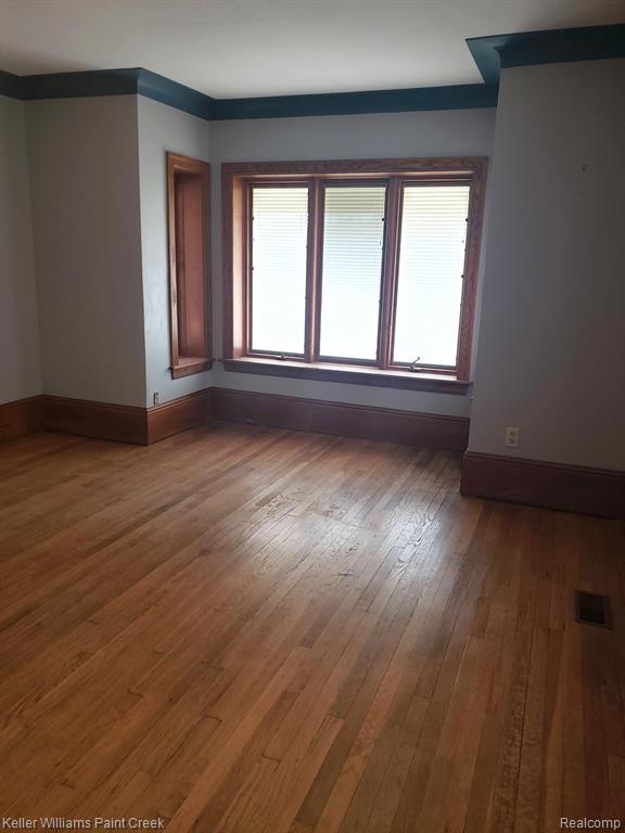 582 W HAMLIN Road, Rochester Hills, MI 48307 — Photo 8