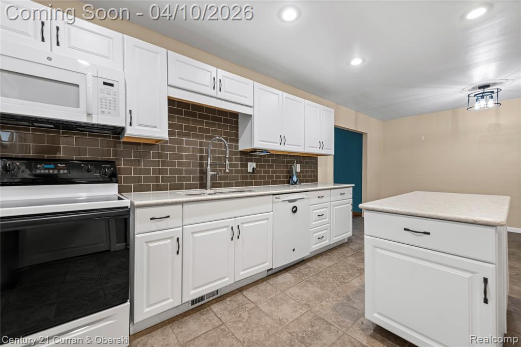 3518 Lightle Road, Clyde, MI 48049 — Photo 16