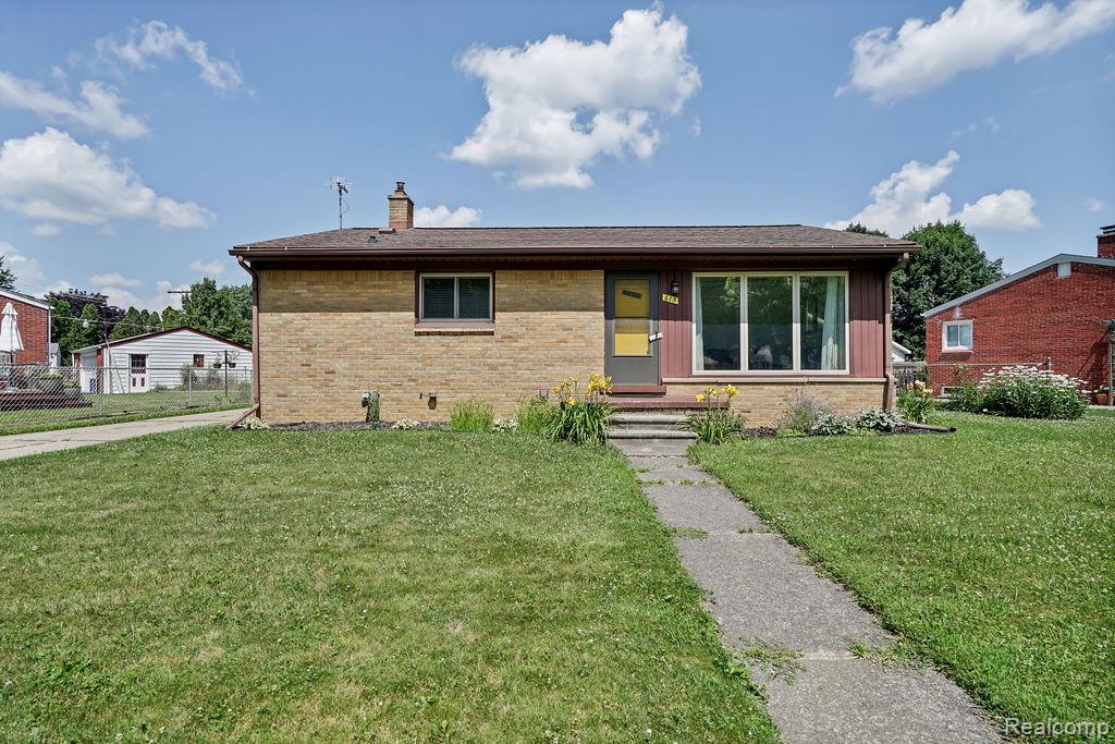 615 Lincoln Street, Lapeer, MI 48446 — Photo 25
