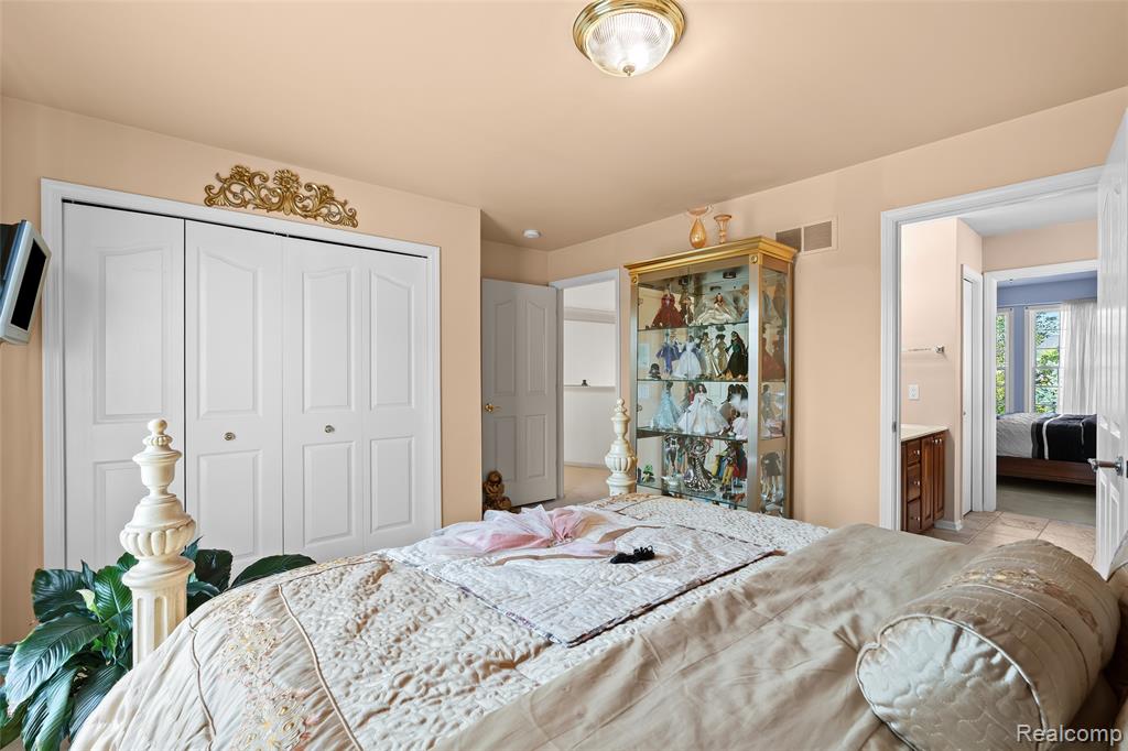 18031 Stonebrook Drive, Northville, MI 48168 — Photo 35