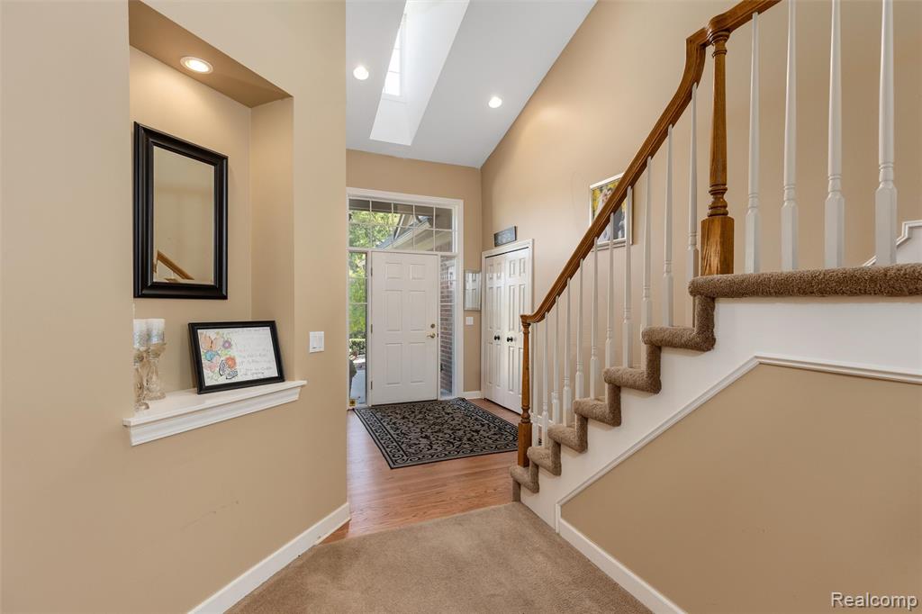 4687 Oakhurst Ridge Road, Clarkston, MI 48348 — Photo 10