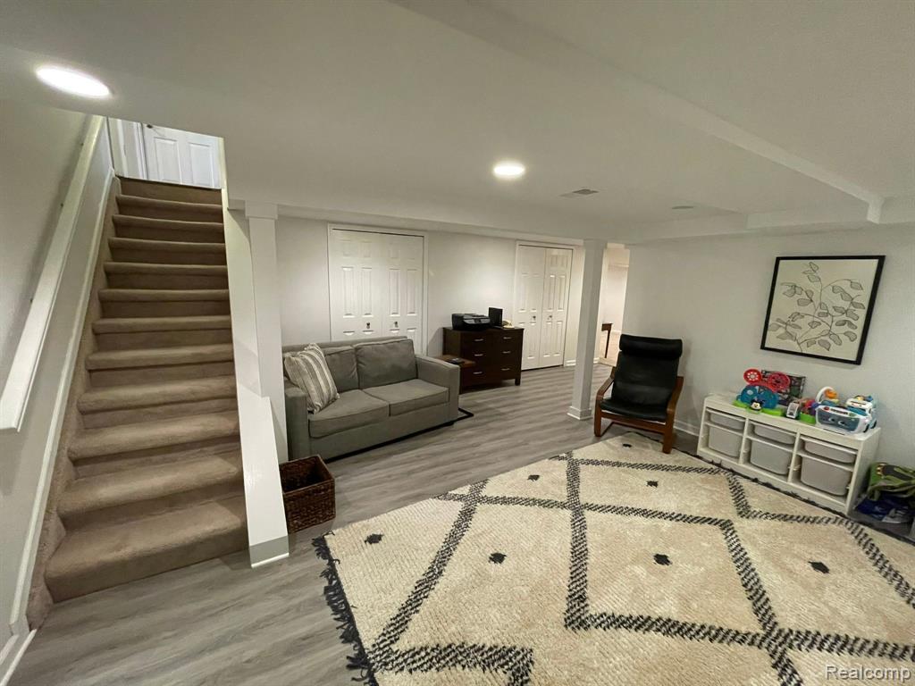 6832 MONTFORT Drive, Canton, MI 48187 — Photo 35