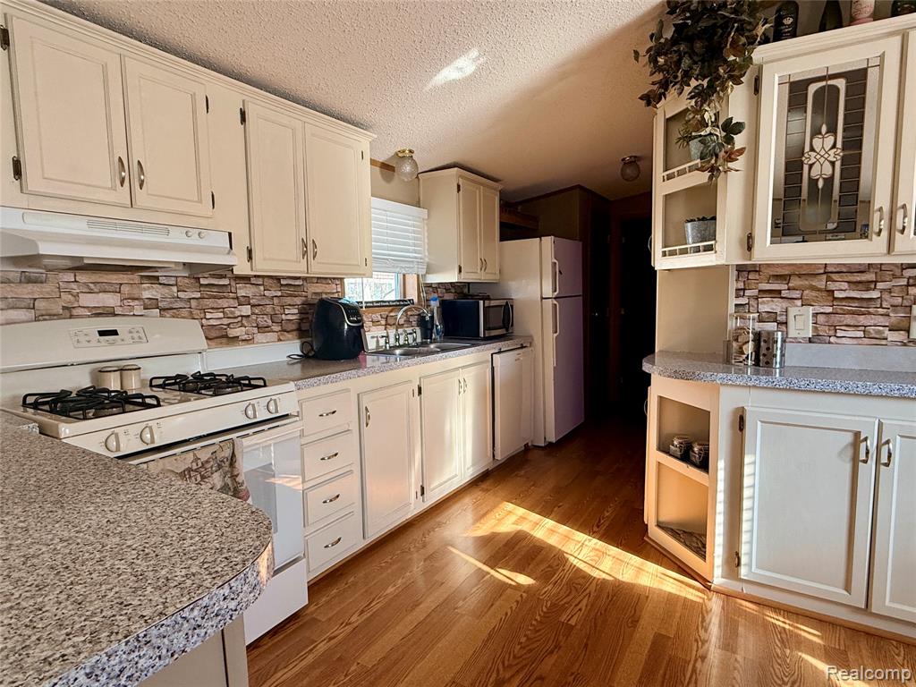 6010 Indian, Burtchville, MI 48059 — Photo 7