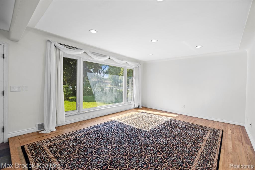 41544 Dequindre Road, Sterling Heights, MI 48314 — Photo 8