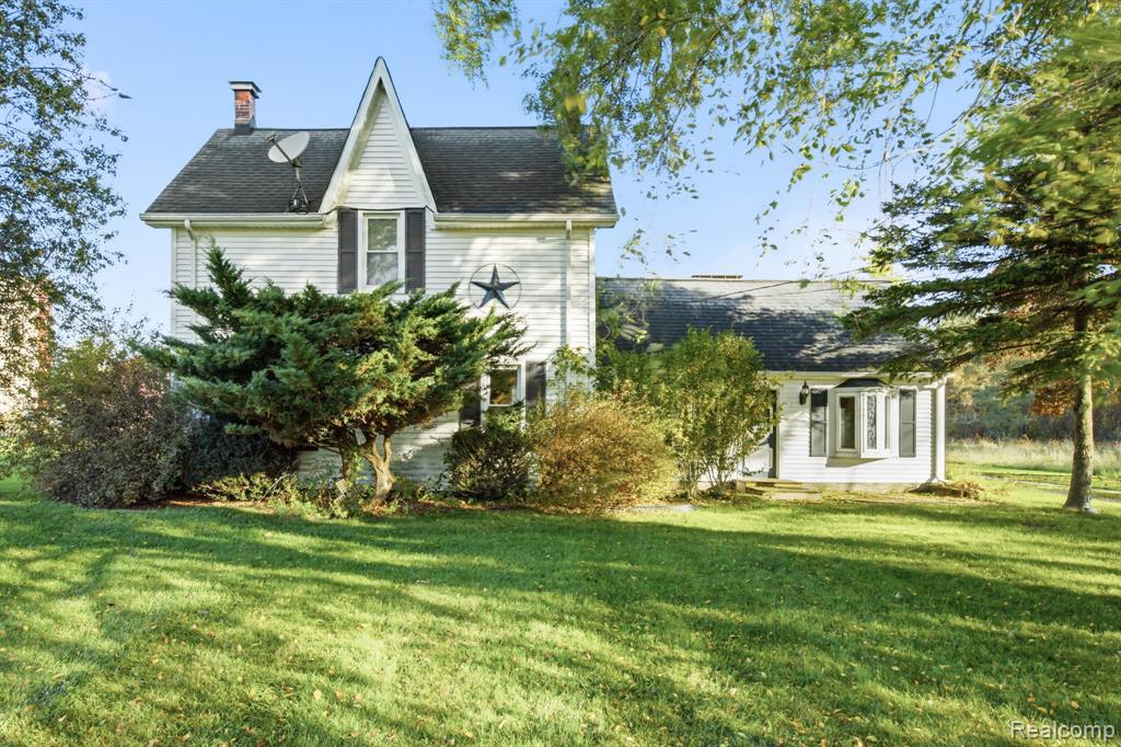 8384 Imlay City Road, Avoca, MI 48006