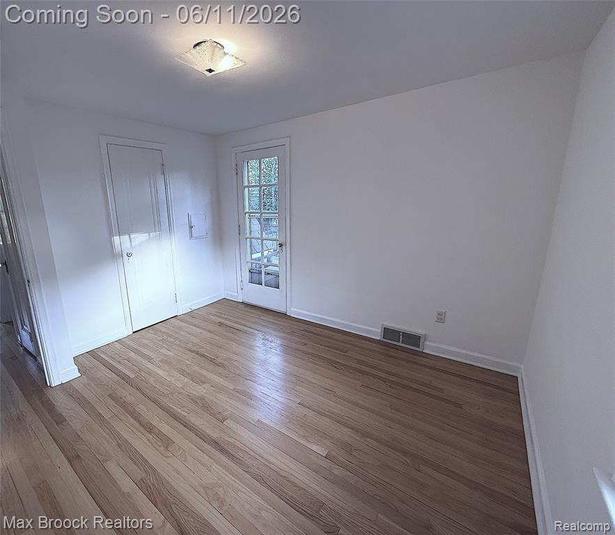14 Fairwood Boulevard, Pleasant Ridge, MI — Photo 32