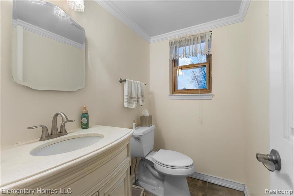 4879 Stoddard Drive, Troy, MI 48085 — Photo 18