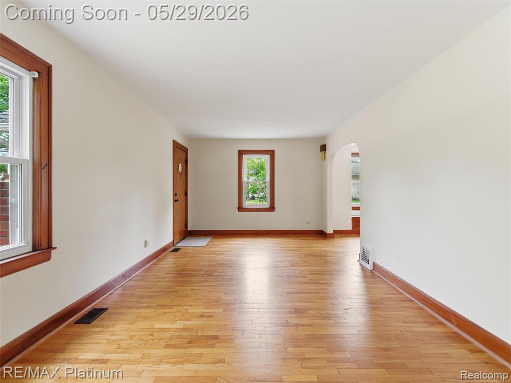 6335 Silver Lake Road, Linden, MI 48451 — Photo 7