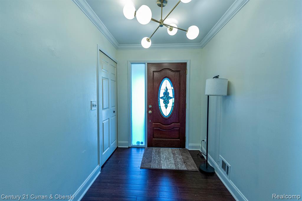 40306 LA GRANGE Drive, Sterling Heights, MI 48313 — Photo 21