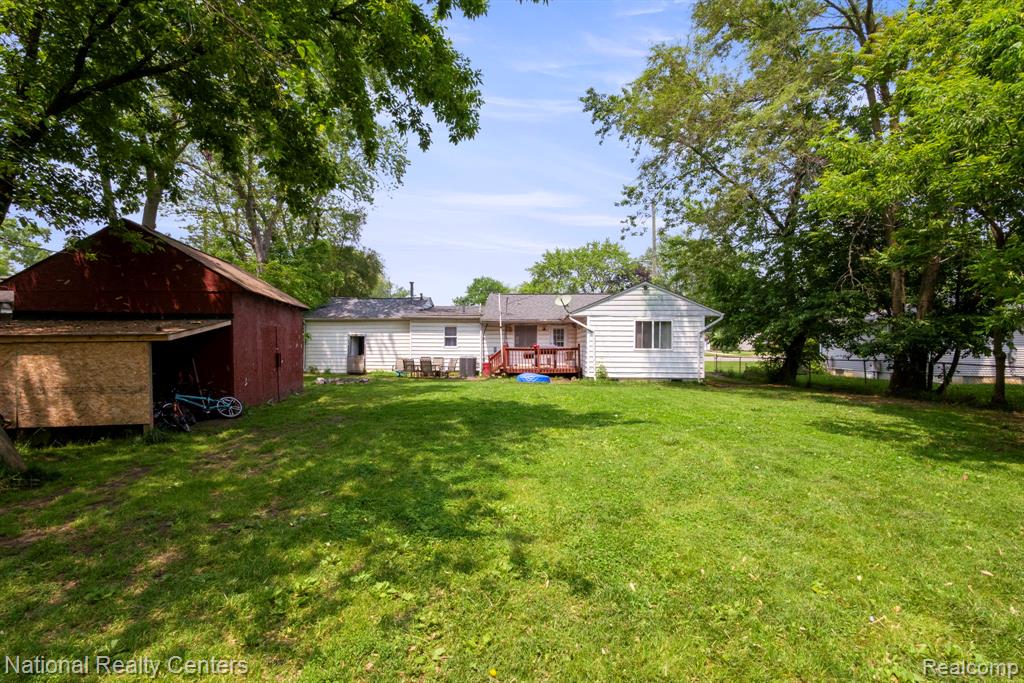 6235 Williams Lake Road, Waterford, MI 48329 — Photo 19