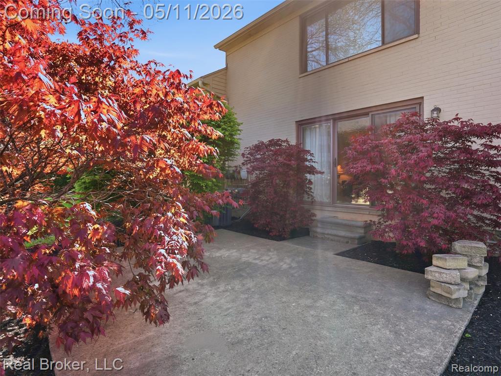 42115 E Edward Drive, Clinton Twp, MI 48038 — Photo 39