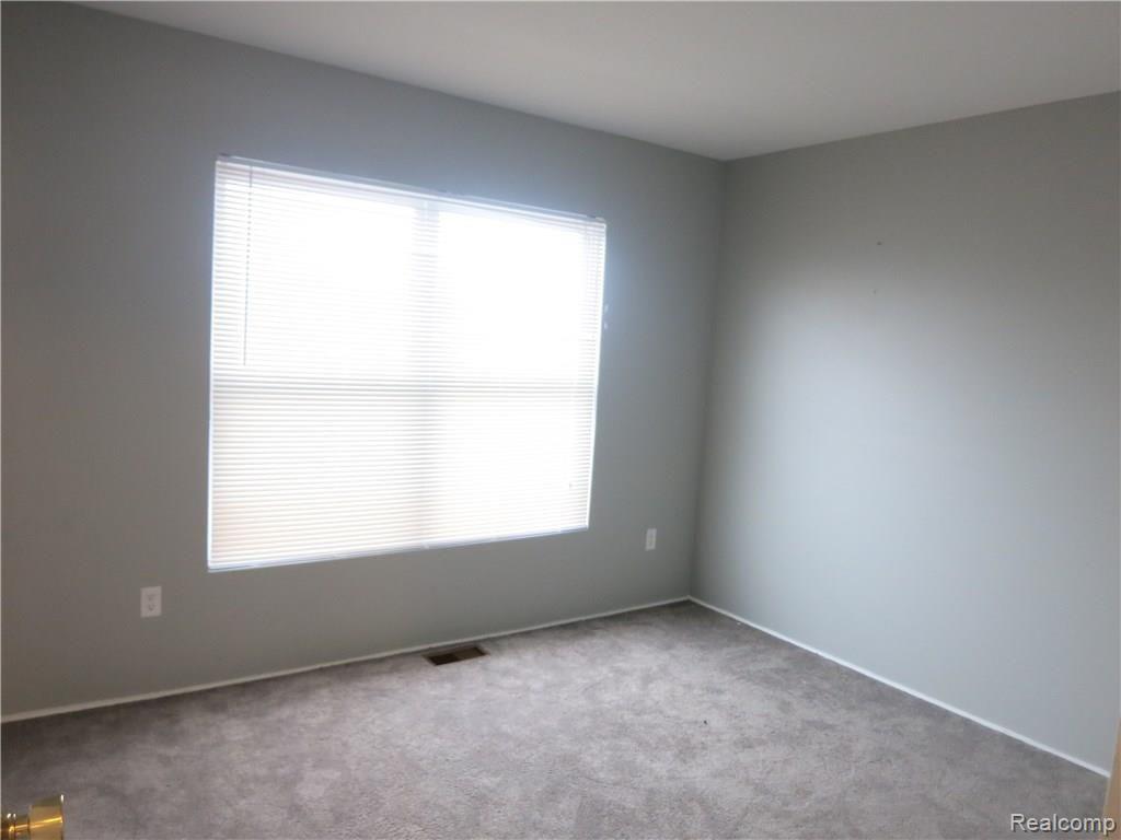 23390 GRAYSON, Southfield, MI 48075 — Photo 19