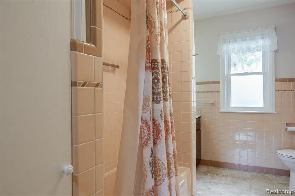 215 White Street, Imlay City, MI 48444 — Photo 16