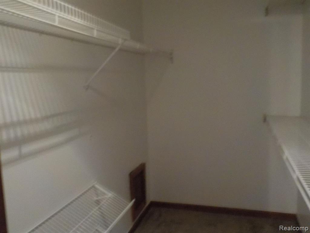 1205 HARBOUR Drive, 40, Trenton, MI 48183 — Photo 18